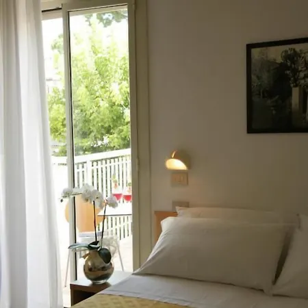 Giuliana 切尔维亚