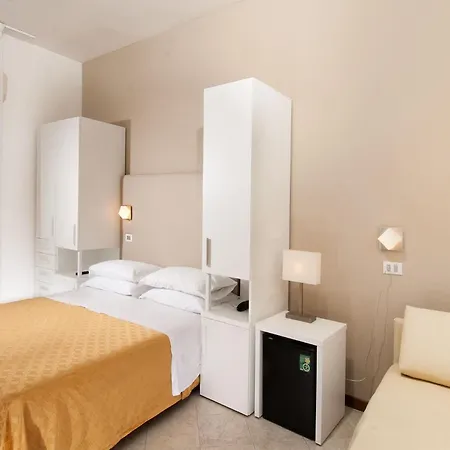 Giuliana Hotel 3*