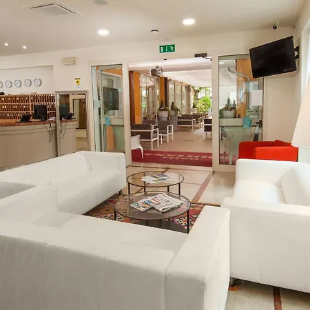 Giuliana Hotel 3*