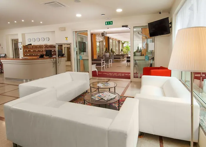 Giuliana מלון 3*